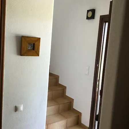 Emillion וילה פורטו הלי